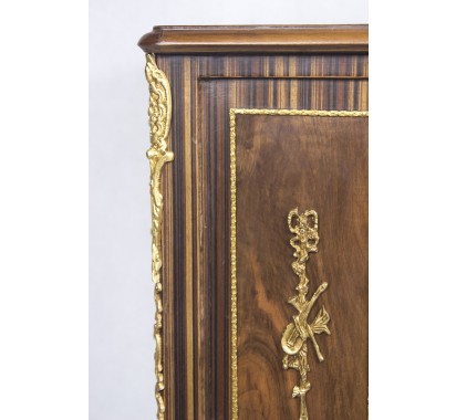 Commode 1 image 4